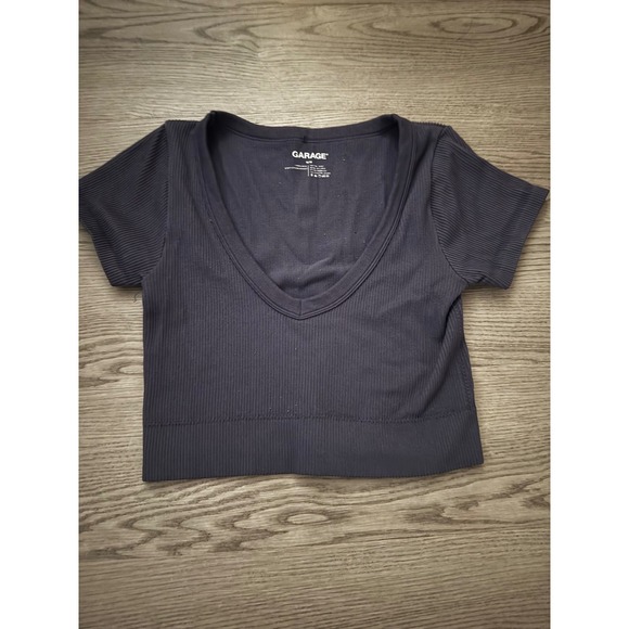 Garage Tops - Garage Ribbed Seamless Crop Top V-Neck Short Sleeve Blue Medium Women's Tank